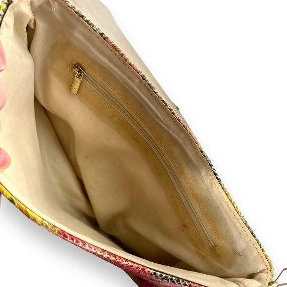 4 for $40 SALE! Woven Straw Cross Body Convertible Clutch Handbag, Floral Print - Picture 10 of 13